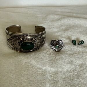 Elegant Silver and Green Jewelry Set